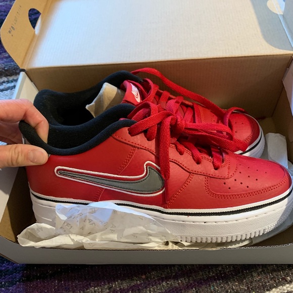 Nike Air Force 1 - Picture 1 of 3